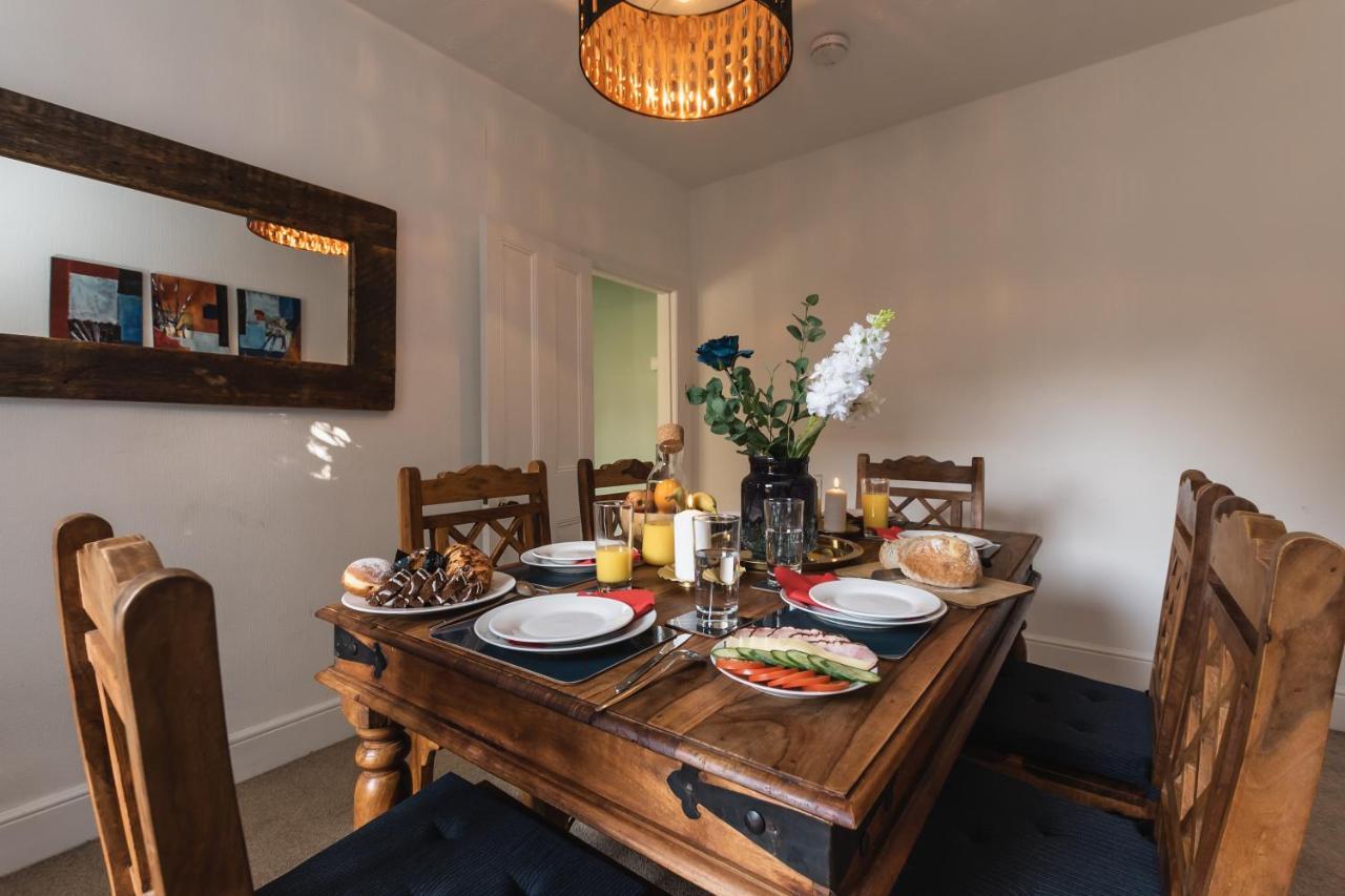 بورنماوث 3-Bedroom House L Fast Wi-Fi L Garden L Newly Decorated L Close To Shops And Restaurants المظهر الخارجي الصورة